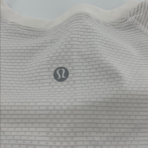 Lululemon Swiftly Tech Short Sleeve Crew 14 - Picture 11 of 11